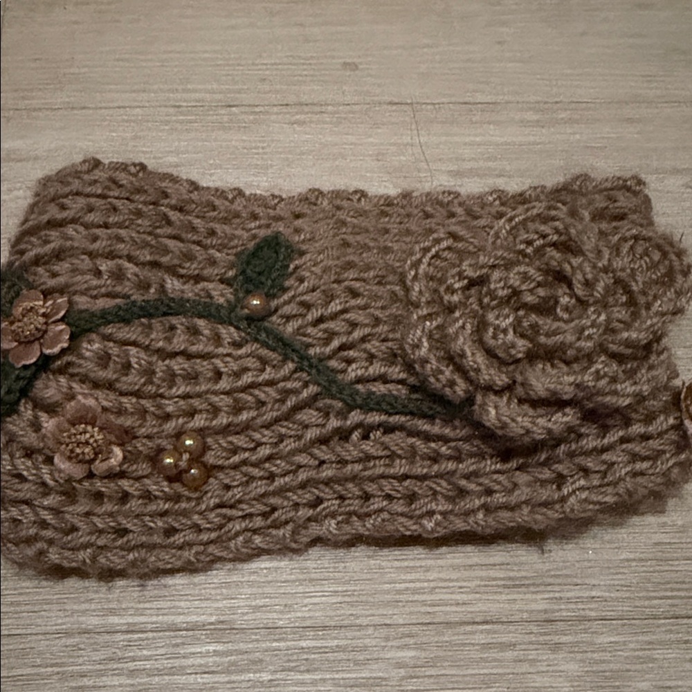 Brown Knit Headband with Floral Design